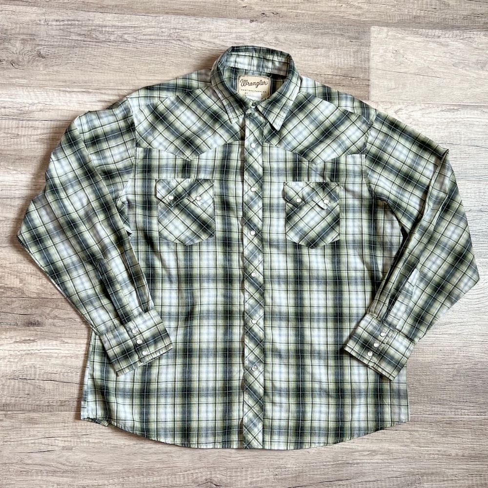 WRANGLER Plaid Pearl Snap Long Sleeve Shirt (Size XL)
